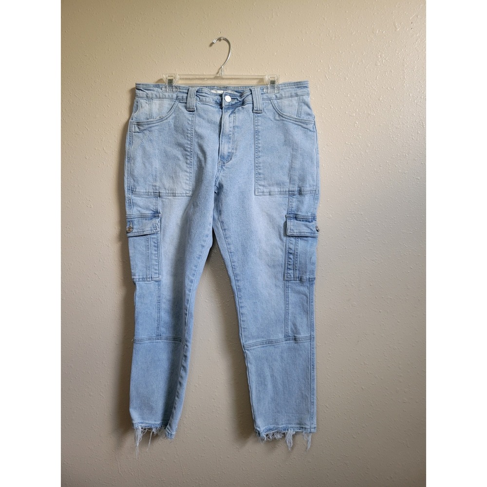 KanCan Women Light Wash High Rise Cargo Jeans Raw Hem Size 13/30